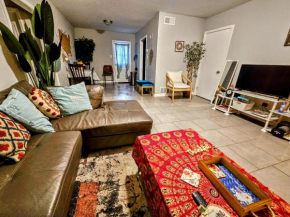 Memphis Hideout Near Midtown, Shuttle, & Vehicle Rental